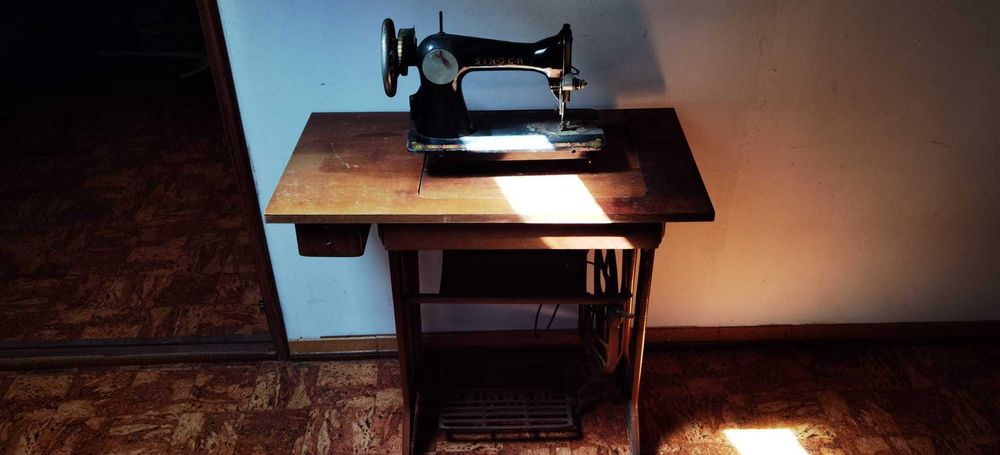 Máquina de costura Singer