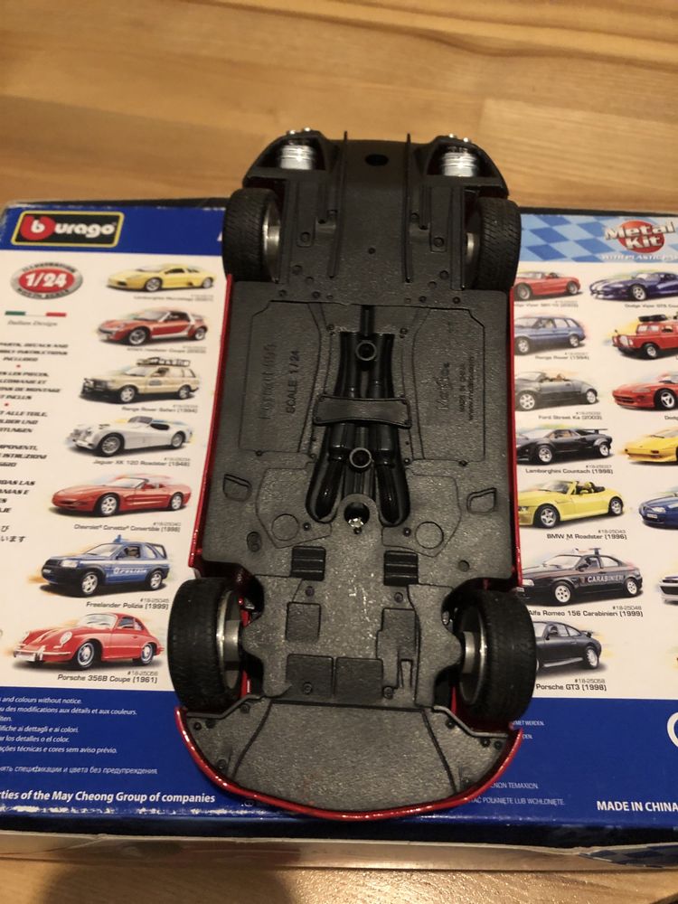 Model Bburago Porsche 356 i Ferrari 599 GTB Maisto