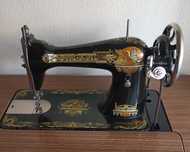 Máquina costura antiga marca Singer