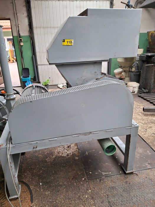 Kruszarka młyn rozdrabniacz ALPINE 28/40