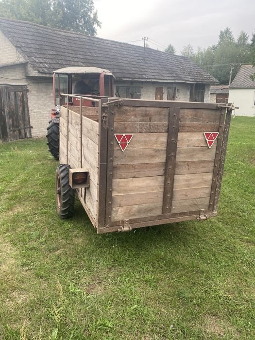 Dwukółka ,przyczepka do ciągnika ze światłami
