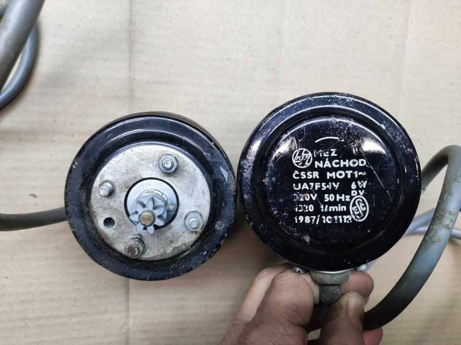 електродвигун UA7F54V 220В 6Вт 1320 об/хв