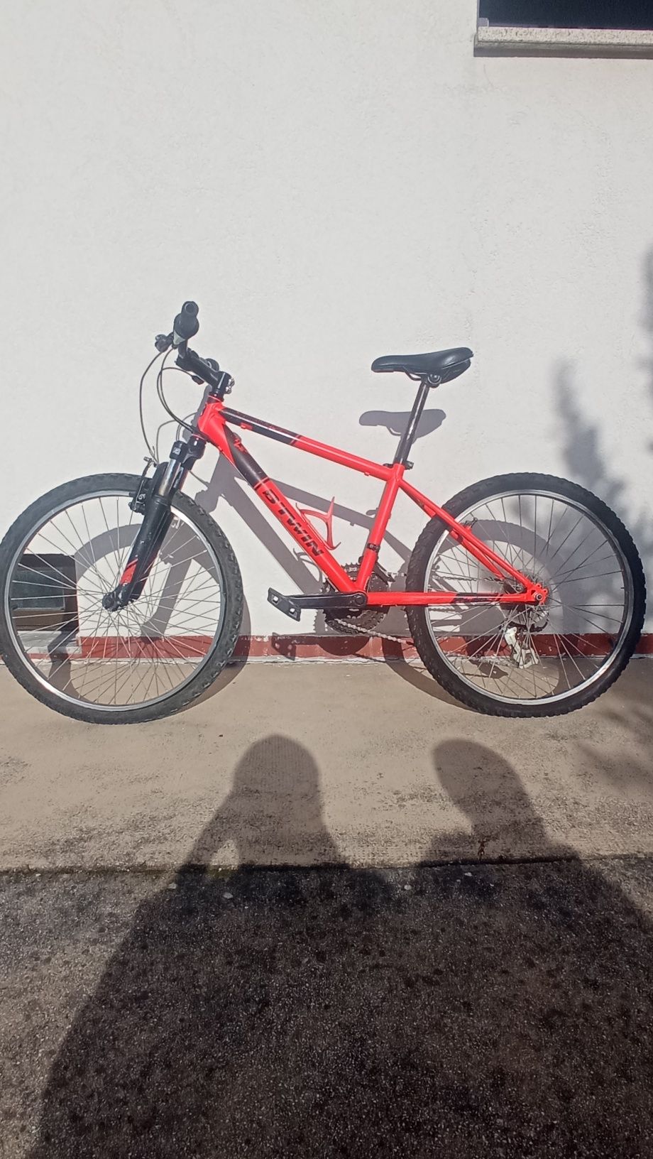 Bicicleta b-twin rockrider 500