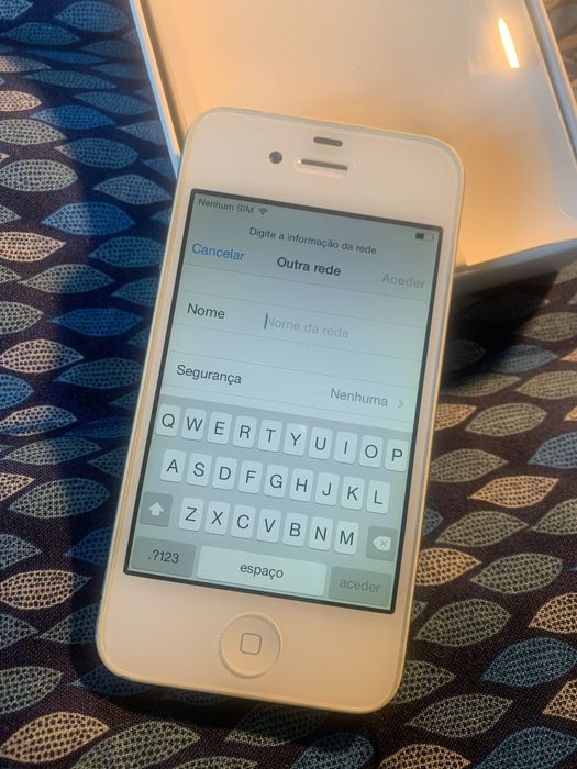 Apple iphone 4 - 8 GB A funcionar