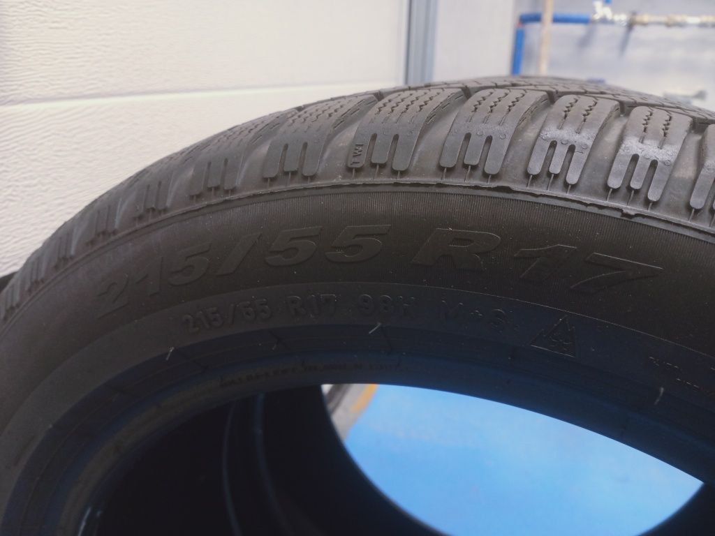 Opony zimowe Pirelli Cinturato Winter 2  215/55/17
