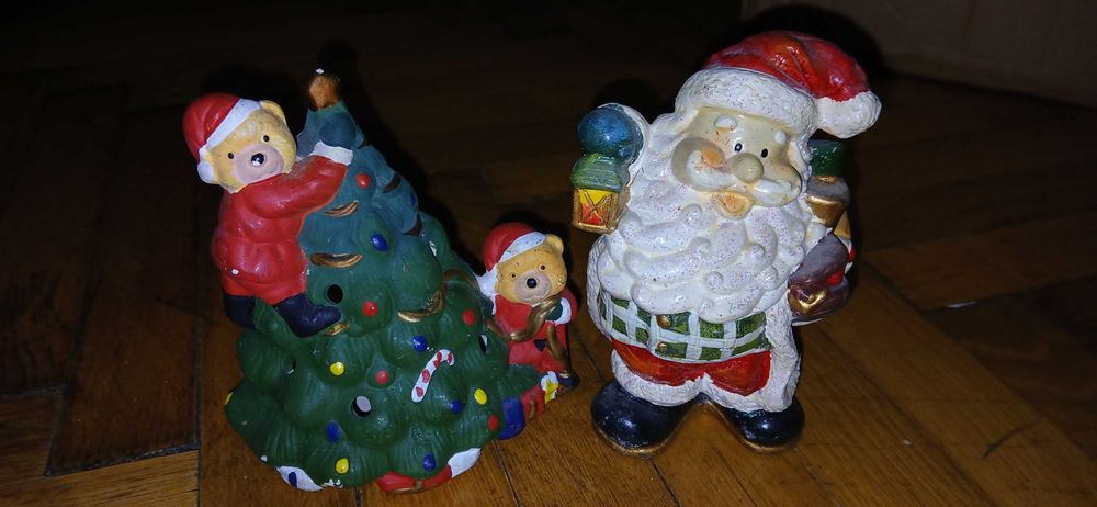 Новорічні статуетки