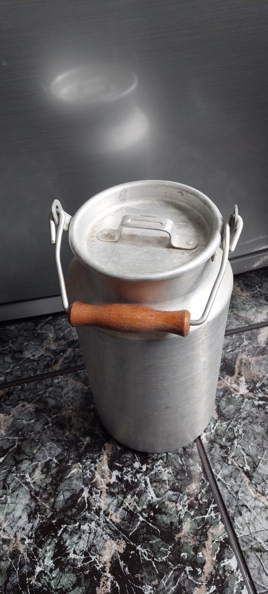 Продам бидоны  алюминевые.