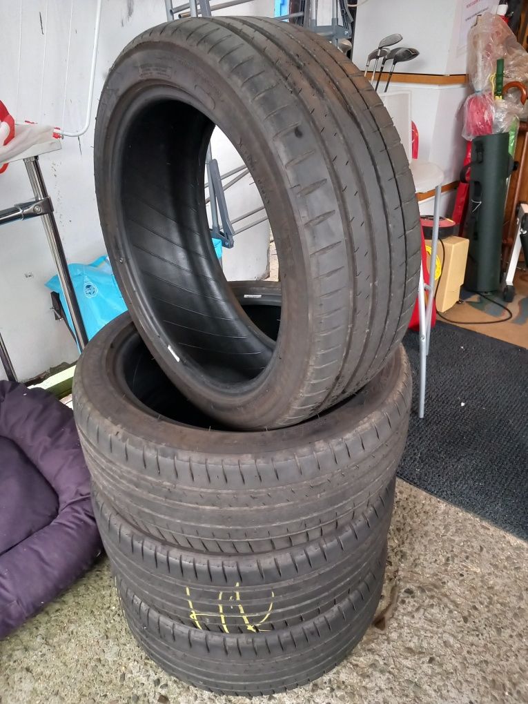 Opony michelin PILOT SPORT 225/45 ZR 18