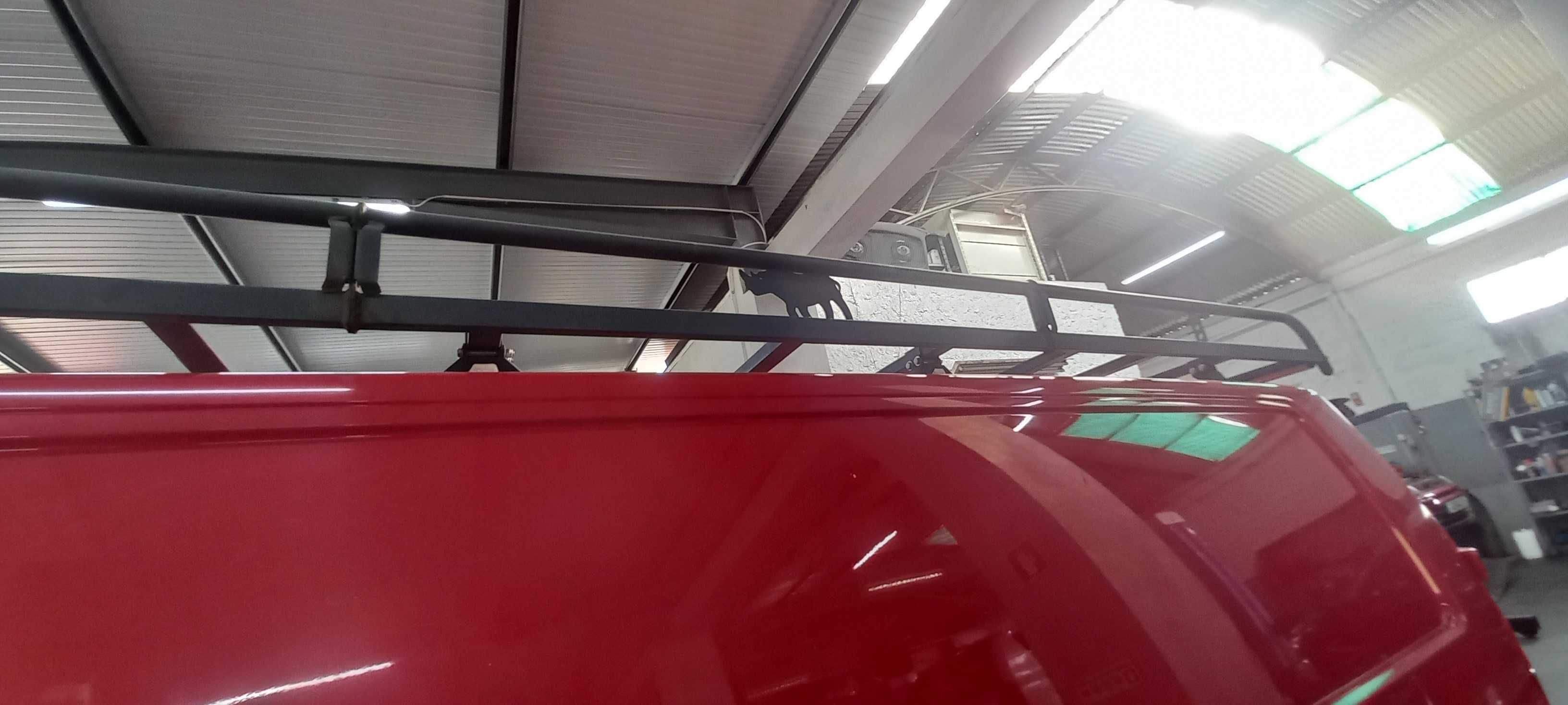 Galeria tejadilho RHINO RACK para modelos carrinha Longa