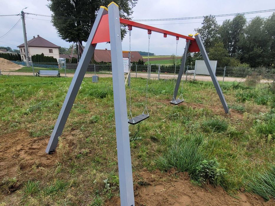 Plac zabaw Huśtawka 2 osobowa z certyfikatem bezpieczeństwa PN-EN 1176