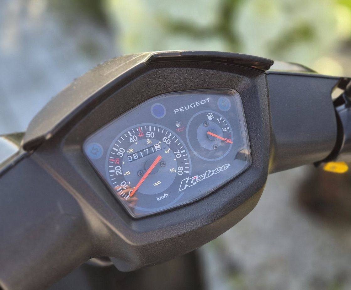 Peugeot KISBEE 50cc 2T * stan BDB! LED !