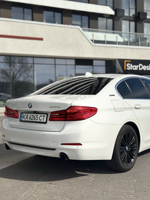 Продам BMW G30 530e 2018