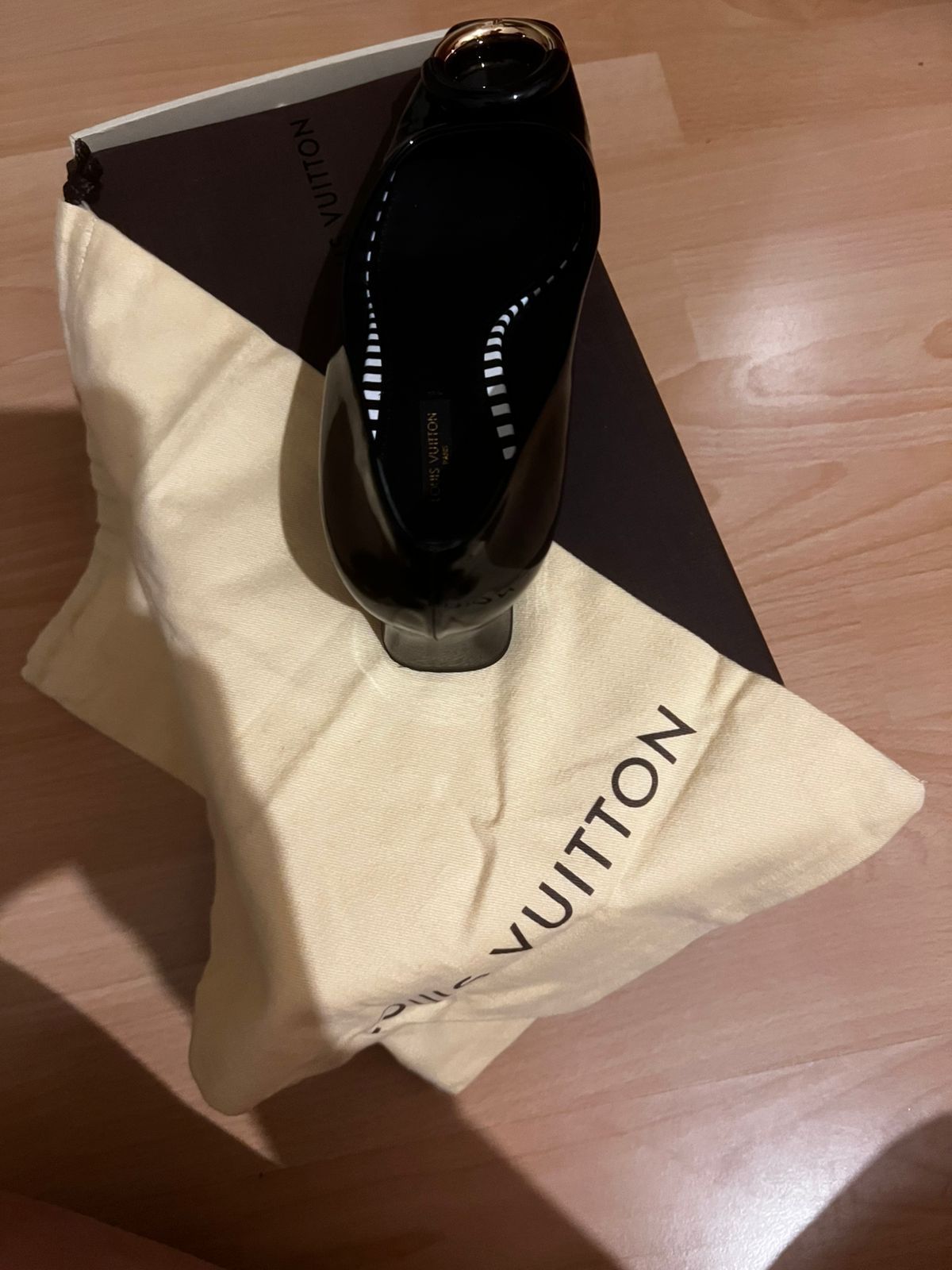 Туфлі зі шкіри на підборі LOUIS VUITTON