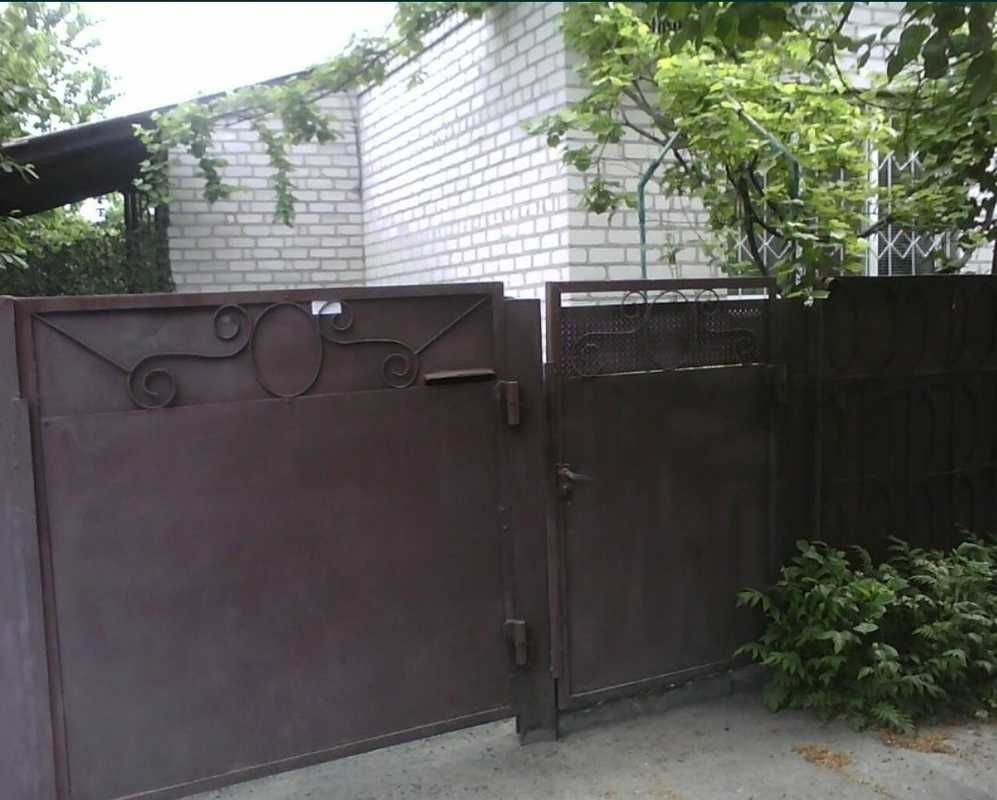 Продається будинок в тихому місці