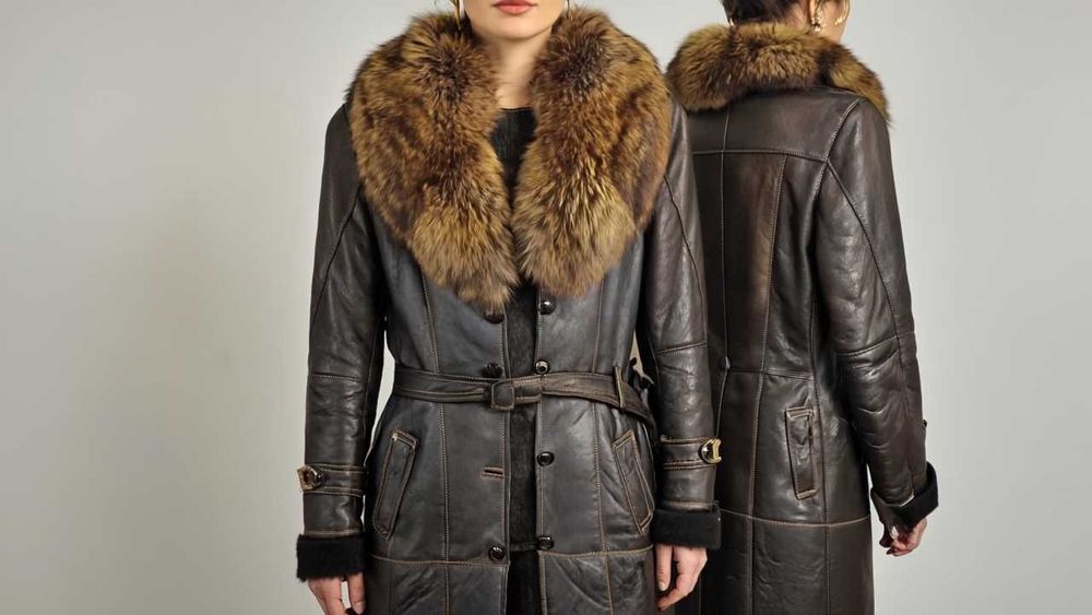 Довга шкіряна дублянка