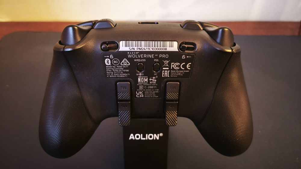 Геймпад razer wolverine v2 pro