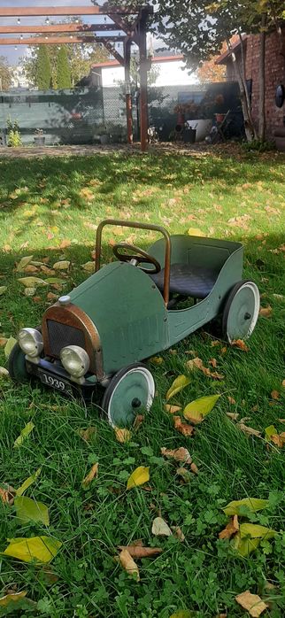 replika starego samochodzika na pedała dla dziecka