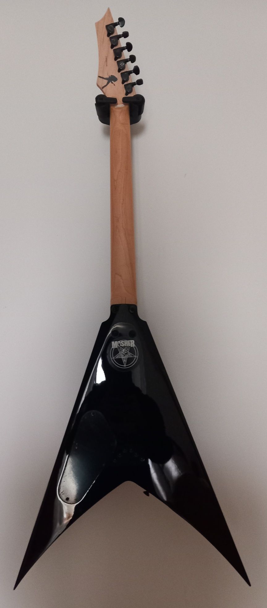 Guitarra Dean V Dave Mustaine Bolt-On Classic Preta VMNTX CBK