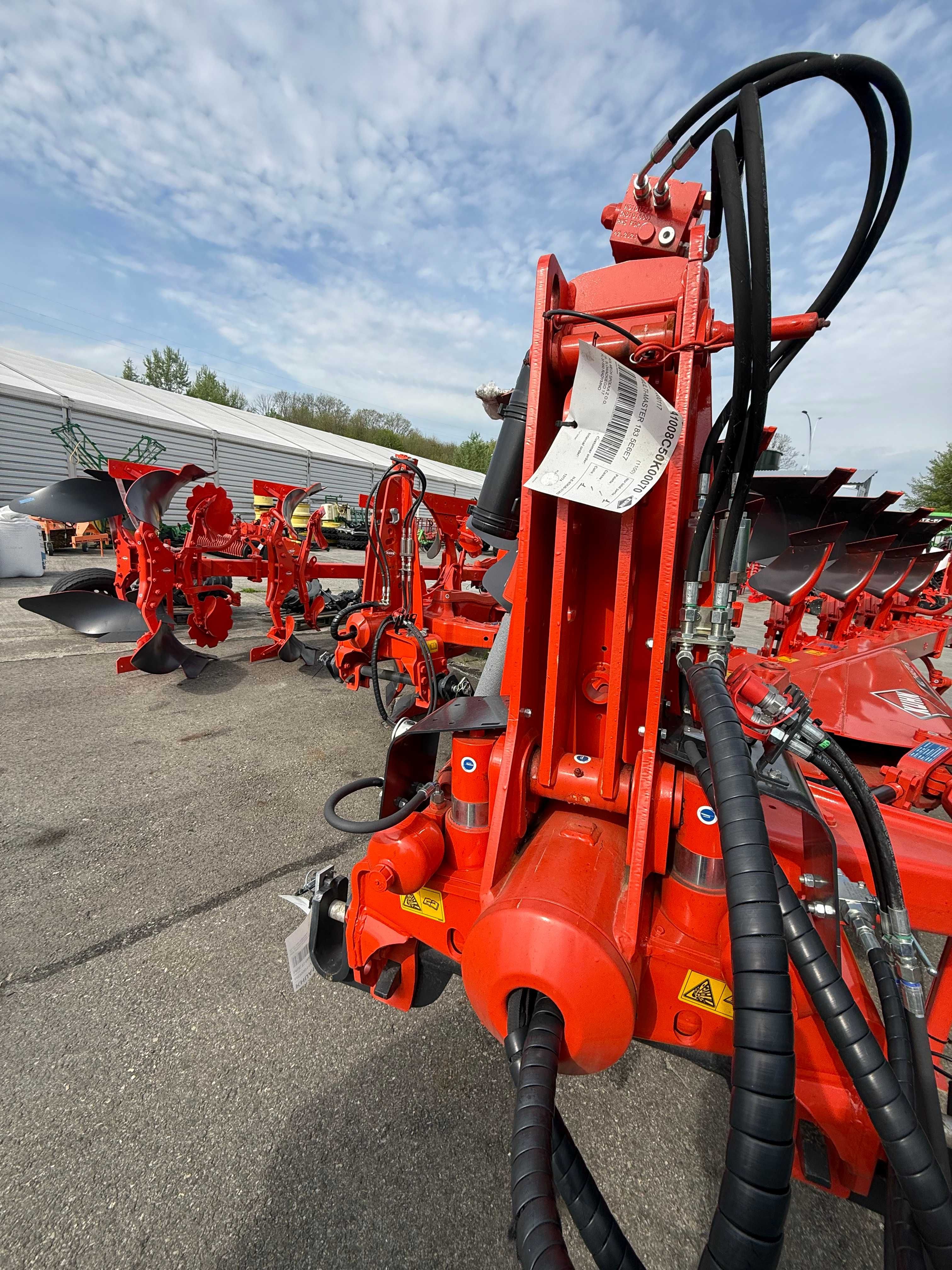 Kuhn Pług KUHN Multi Master 123-153