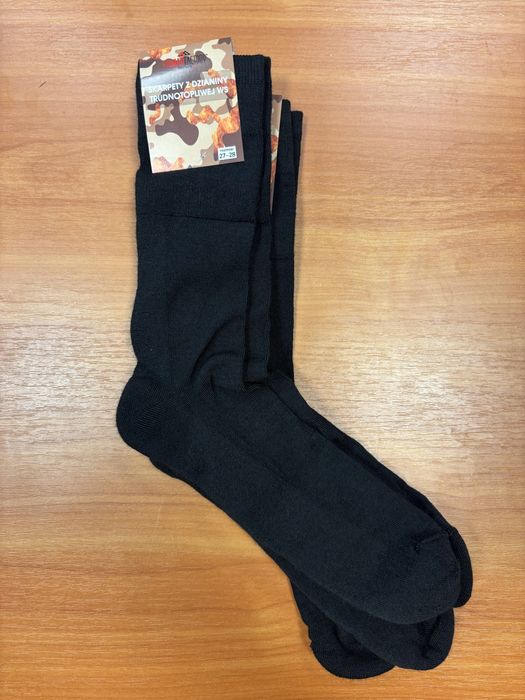 Skarpety z dzianiny trudnotopliwej w kolorze czarnym wojsk specjalnych