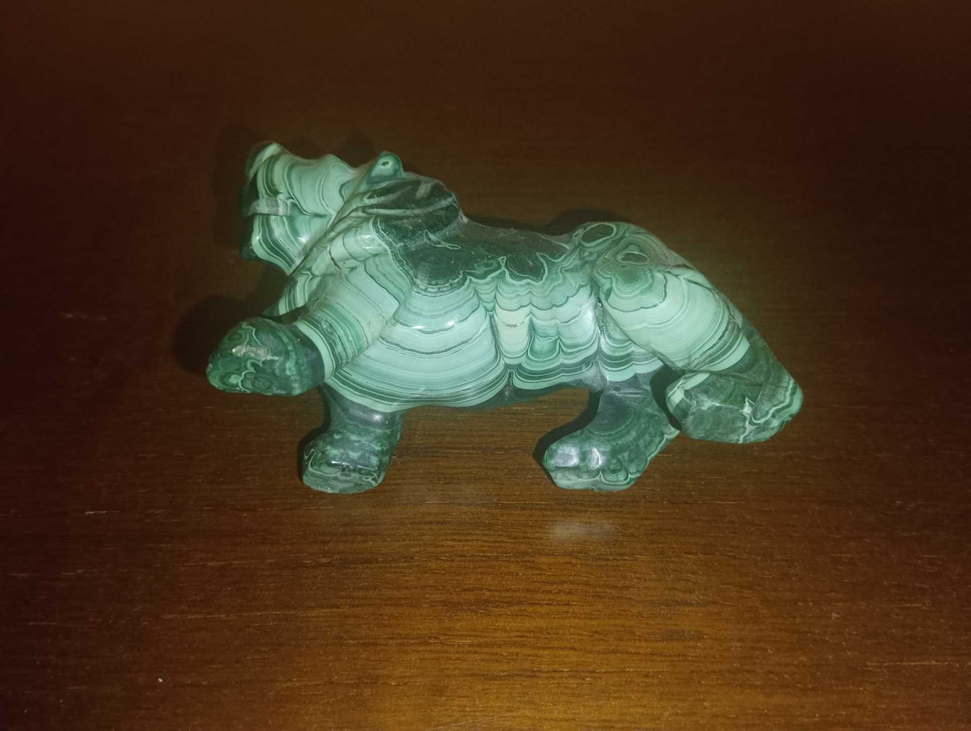 Leão esculpido em malaquite, Arte Africana, não é chines