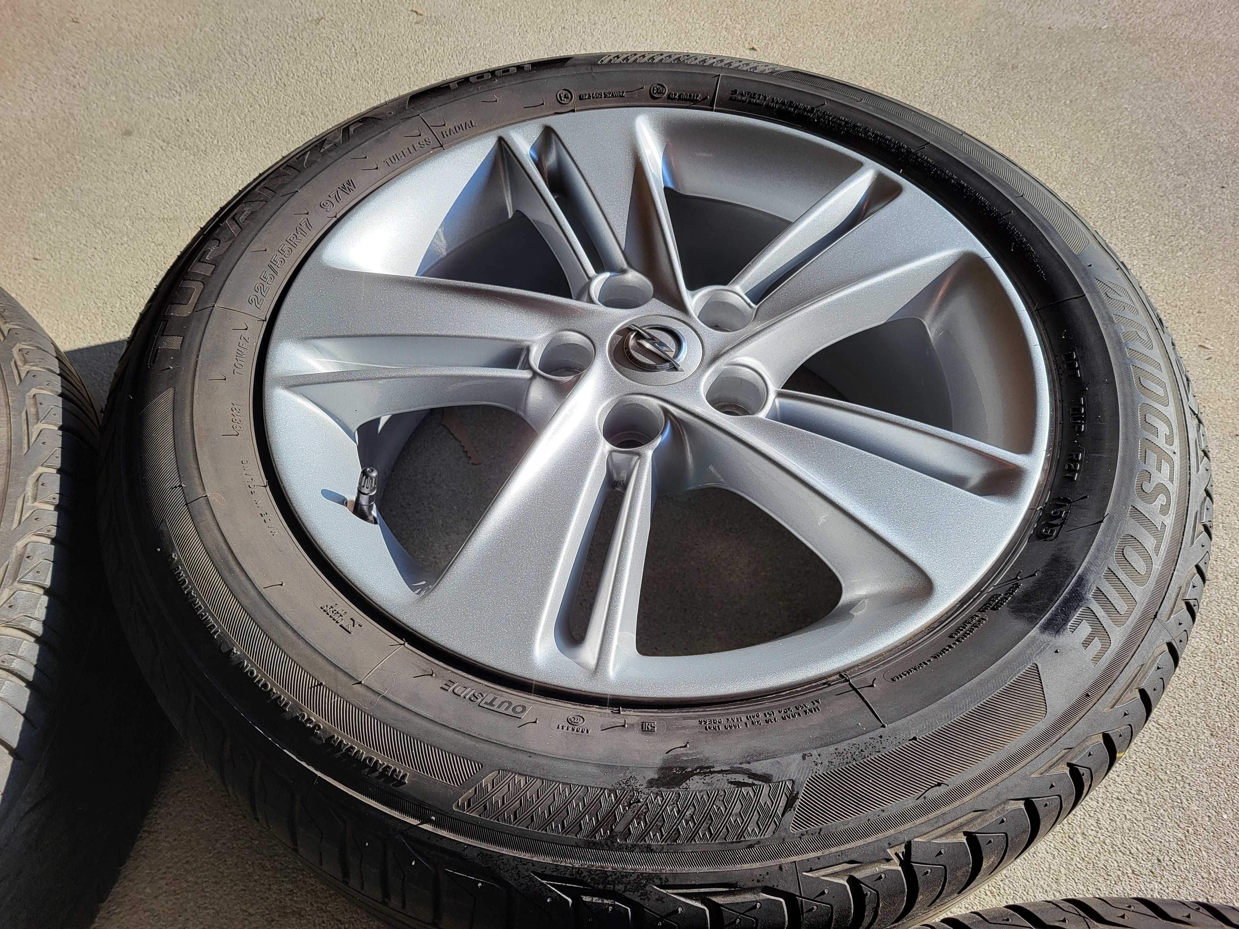 [L20] Koła letnie 17 Cali 5x115 Bridgestone 225/55/17 Opel Insignia B