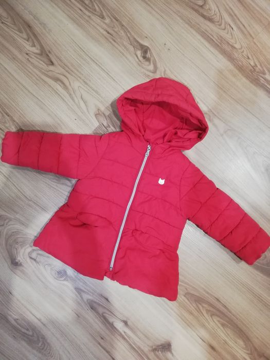 Kurteczka dla dziewczynki kurtka dziewczęca ciepła czerwona r. 86 Zara