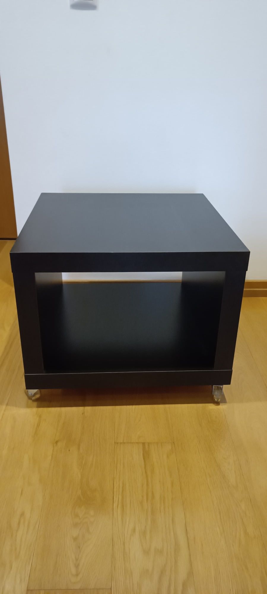Mesa de apoio 50x50cm com rodas IKEA