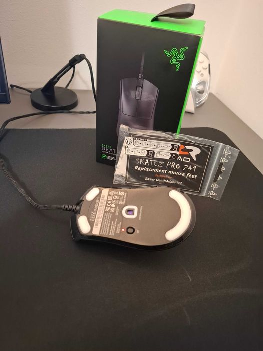 Razer DeathAdder V3  + opcjonalnie mouse bungee Razer