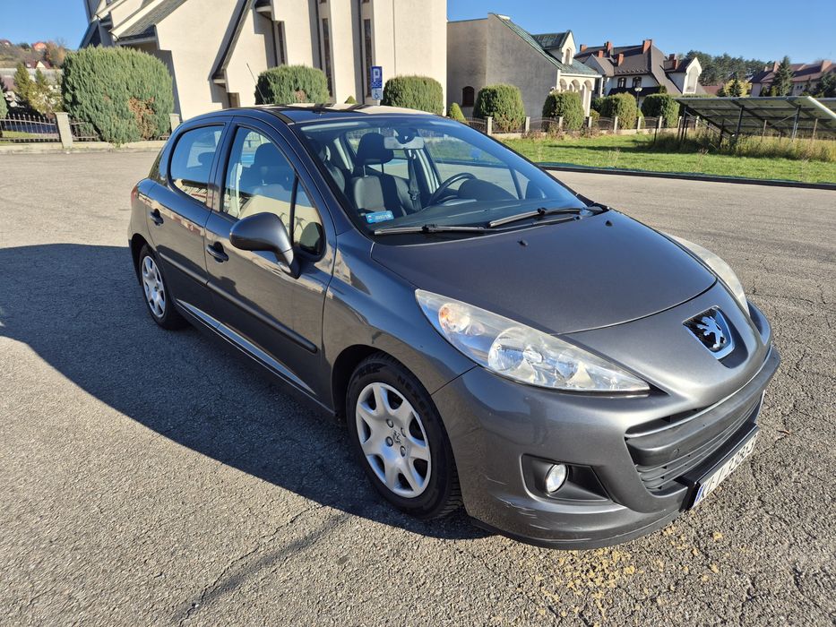 Peugeot 207 1.4 Benzyna 1 właściciel w kraju od 2012r