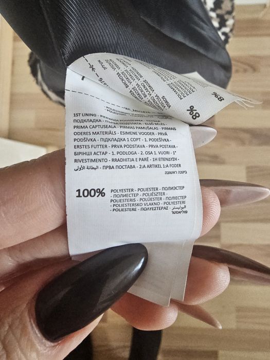Płaszcz damski w pepitkę