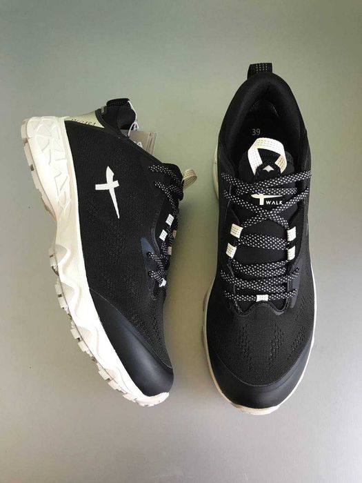Кросівки Tamaris Active Gore-tex 38 р