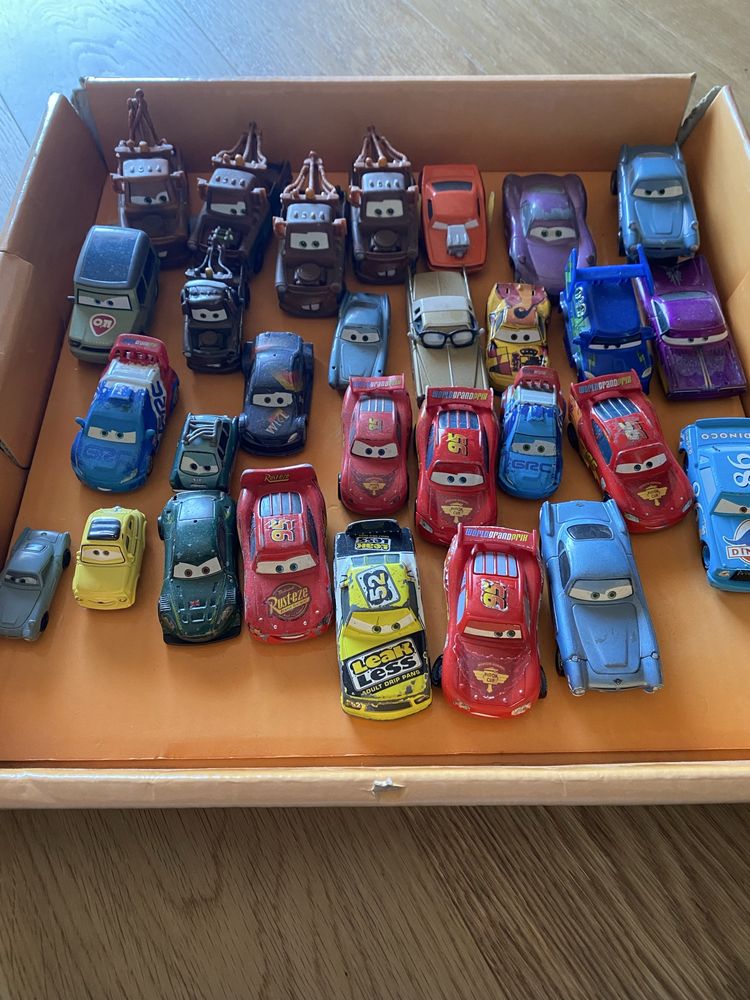 Coleção de Carrinhos Cars (Disney/Pixar)- Venda Unitária (2€/unidade)