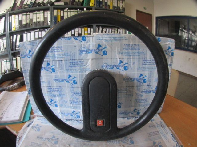 Volante Vol596 CITROEN AX 11 TRE 1991 Danificado TR 1.1 54CV 5P BRANCO