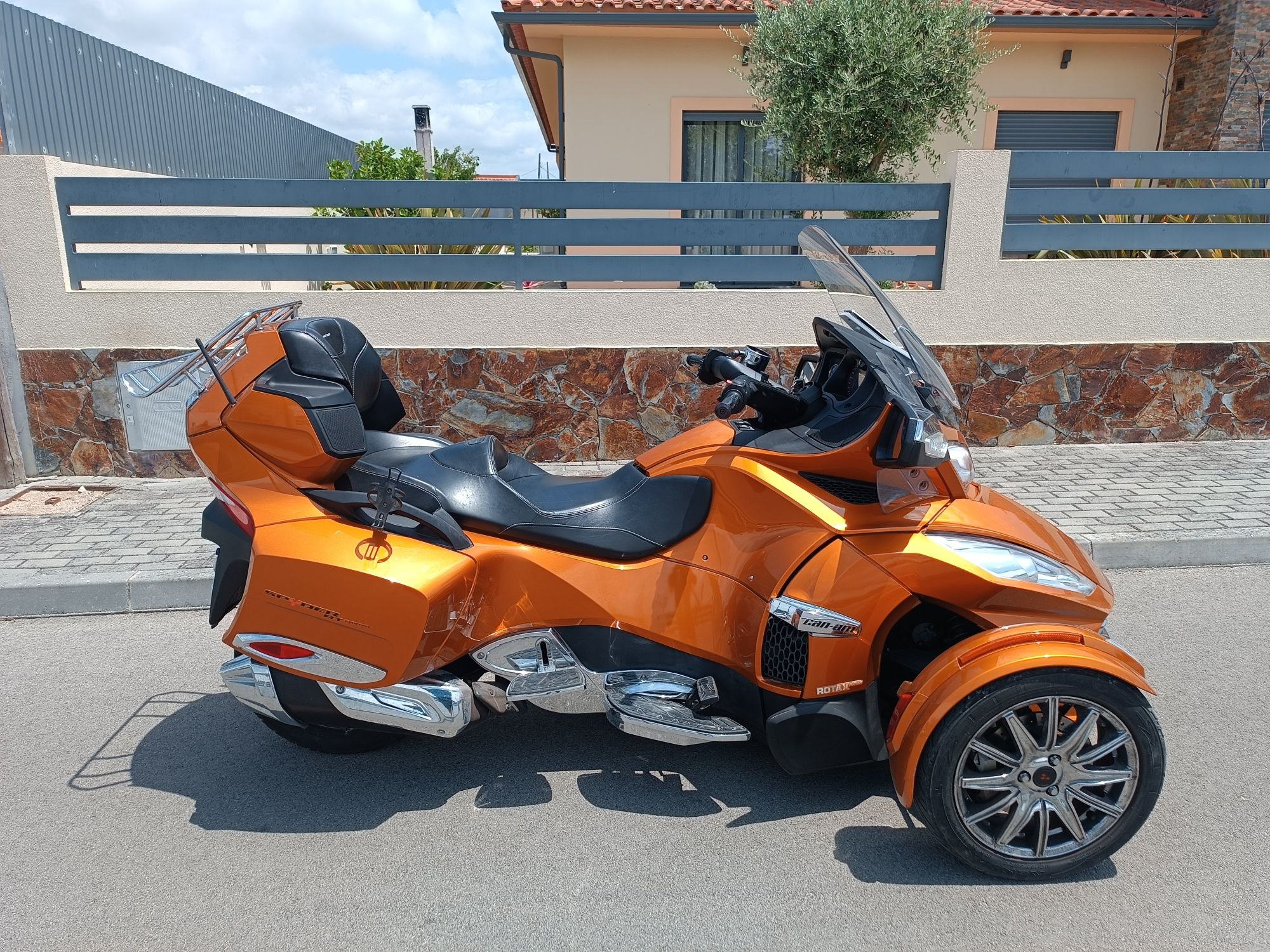 Can-Am Spyder RT 1300 Reservado