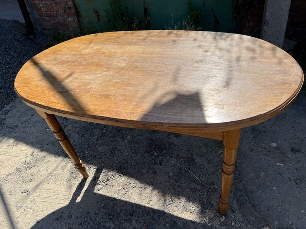 Продам стол из дерева