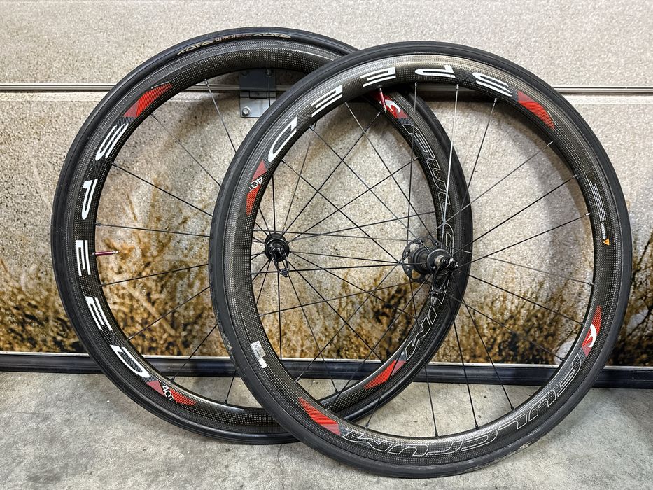 Koła Fulcrum Campagnolo carbon aero do roweru szosowego