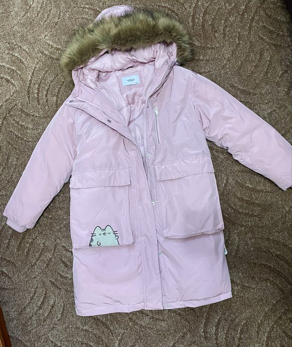 Тепле пальто/куртка/пуховик на дівчинку р.140
