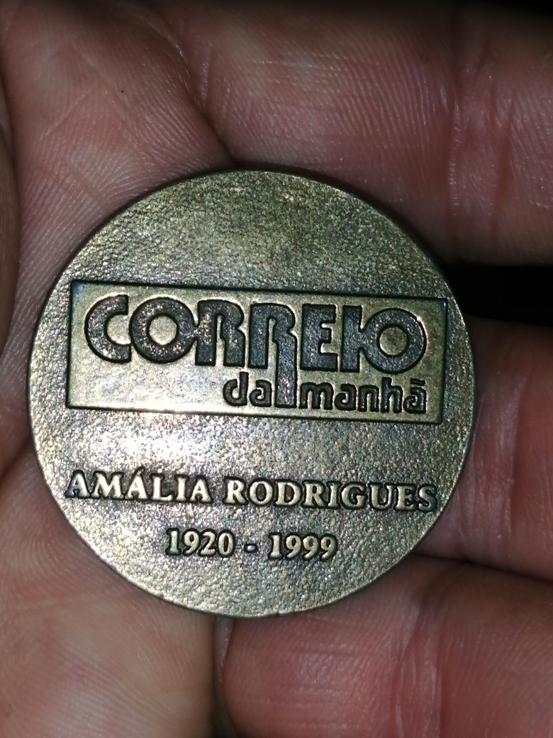 Medalha Pequena Amália Rodrigues