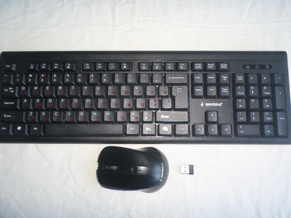 Клавіатура та мишка"Gembird"_ Бездротовий настільний комплект_445 грн.