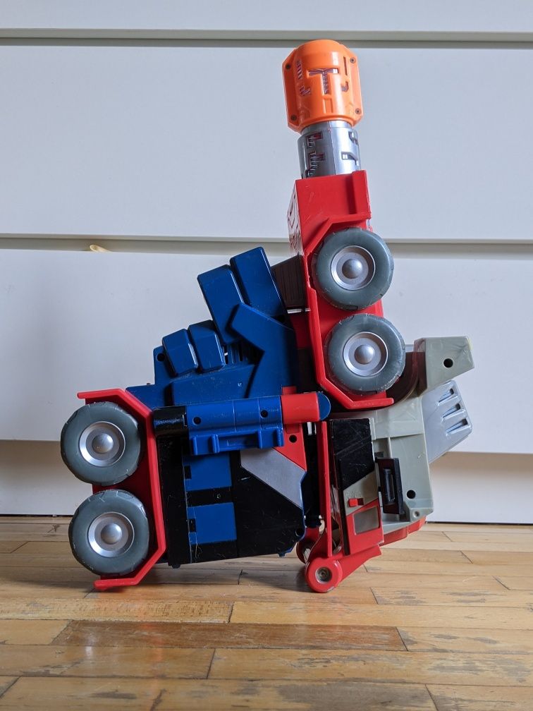 Іграшка Optimus Prime Battle Blaster