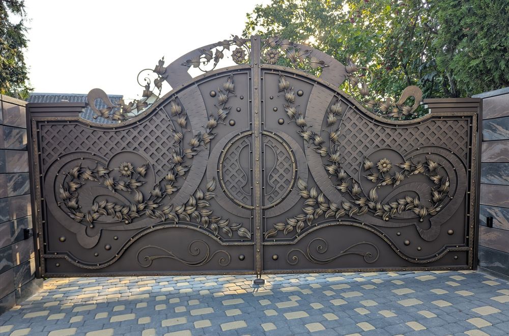 Ворота ковані. Відкатні ворота. Фіртка. Ковка. Металоконструкції