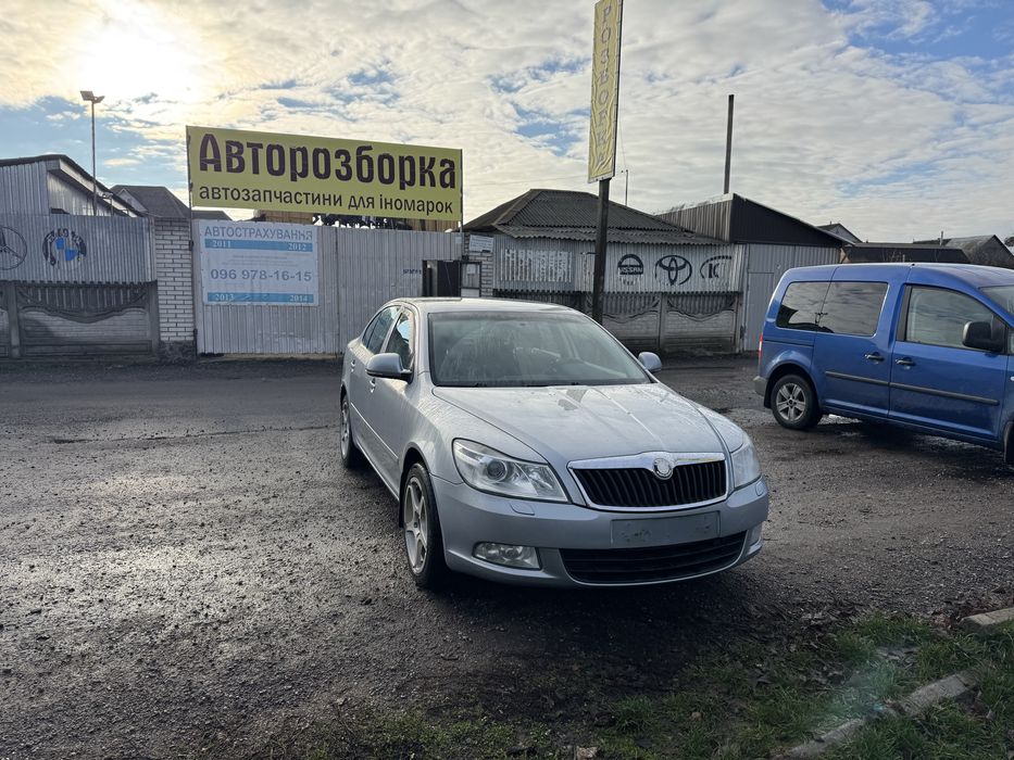 Комплектний перед Skoda A5 Шкода а5 бампер крила капот фари