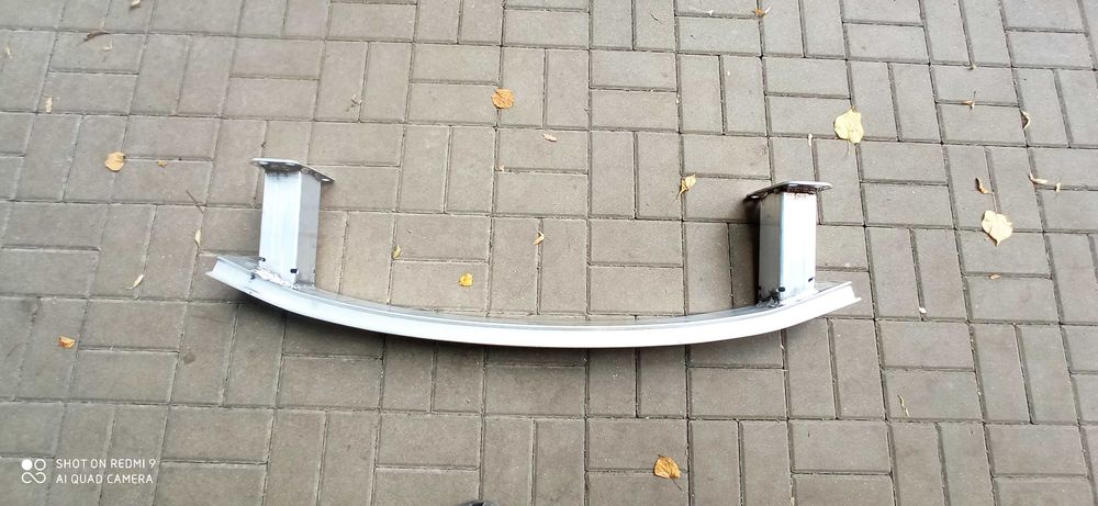 JEEP CHEROKEE KL 2013 - belka wzmocnienie zderzaka PRZÓD