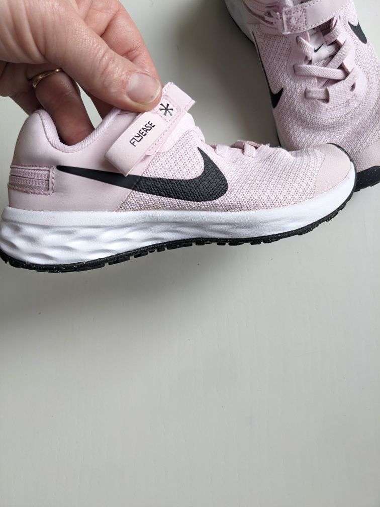 Кросівки оригінал Nike 28р