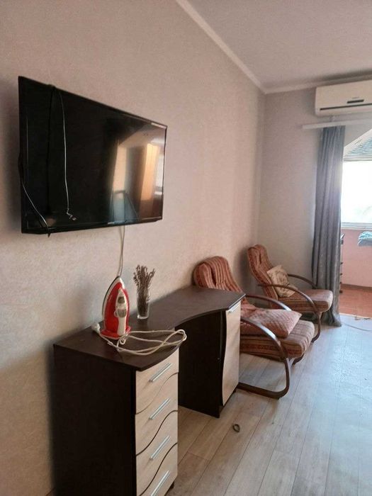 Сдам кухню студию и спальню на ул.Дюковская!