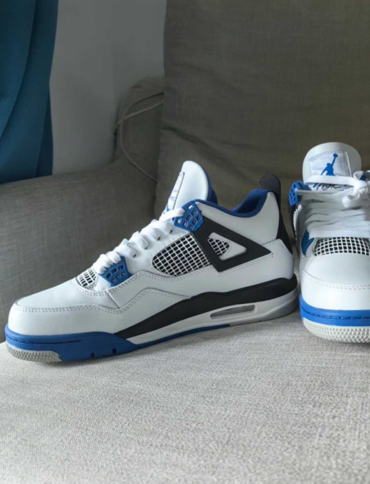 Jordan 4 Retro Motorsports R.39