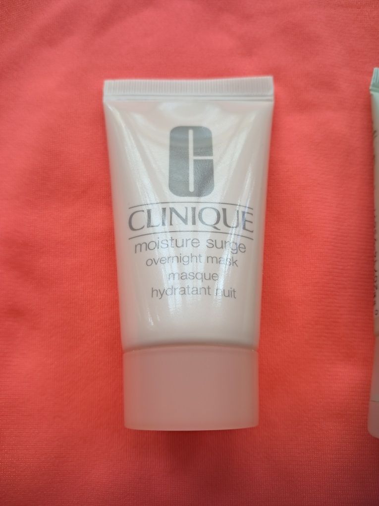 Clinique zestaw 2 kosmetyków do twarzy peeling i maseczka
