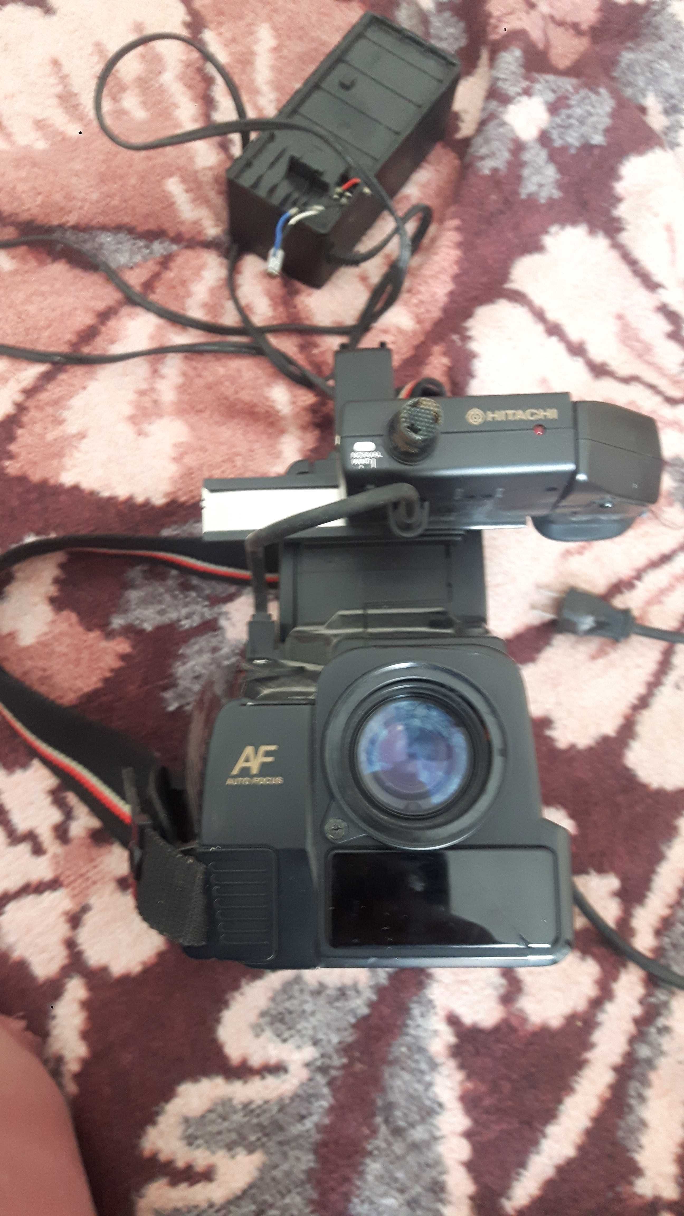 Видеокамера Hitachi 3100.