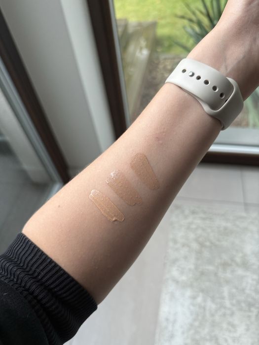 Podkłady YSL Encre de peau all hours